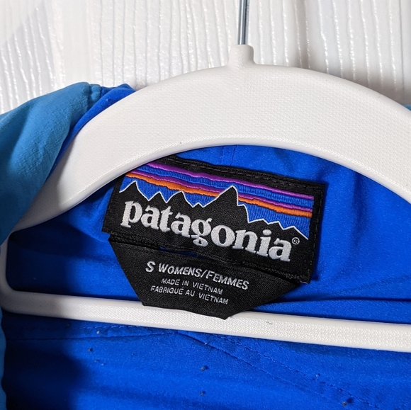Patagonia Women's Nano Air Hoodie Insulated Jacket in Curacao Size S *worn* - Picture 3 of 11